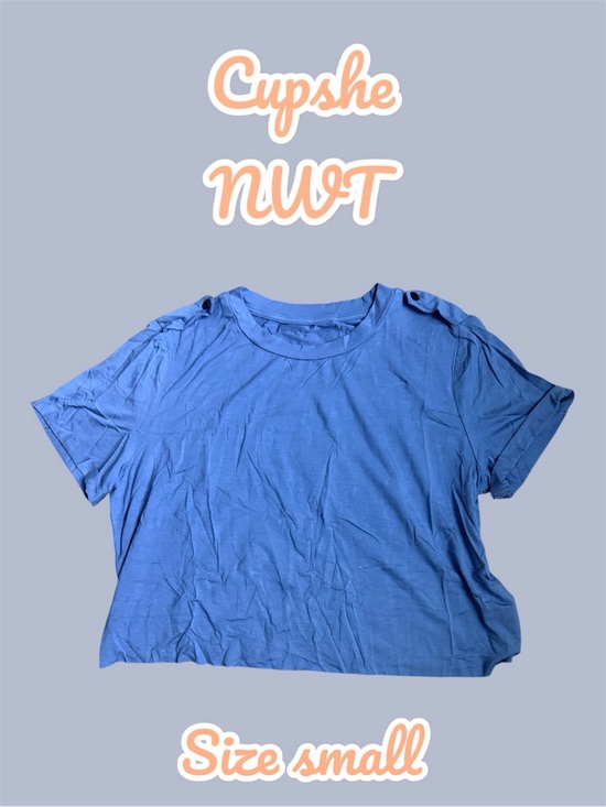 Cupshe Tops - NWT Cupshe Blue Cropped Short Sleeve T-Shirt